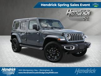 Used 2025 Jeep Wrangler Sahara video 1