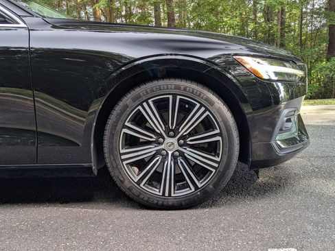 Used 2019 Volvo S60 T5 Inscription FWD image 13