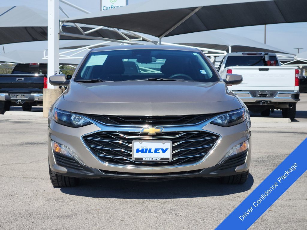 Used 2023 Chevrolet Malibu LT w/ Driver Confidence Package FWD image 3