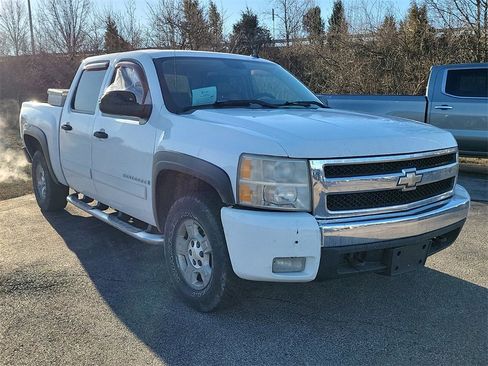 Used 2007 Chevrolet Silverado 1500 LT w/ 1LT Convenience Package image 2