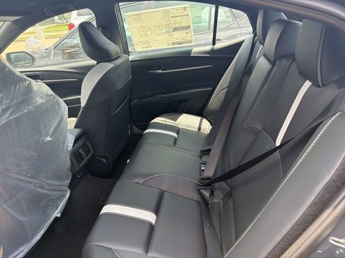 Used 2026 Toyota Camry SE FWD image 3