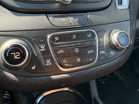 Used 2024 Chevrolet Malibu LT FWD image 35