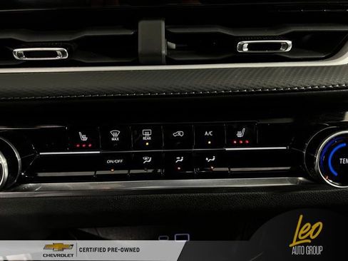 Used 2025 Chevrolet Equinox LT w/ Safety and Technology Package image 19