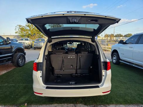 Used 2018 Honda Odyssey Elite image 8