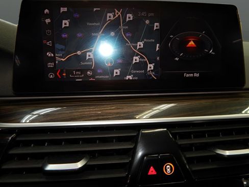 Used 2019 BMW 530i xDrive image 23