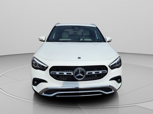 Used 2025 Mercedes-Benz GLA 250 4MATIC image 8