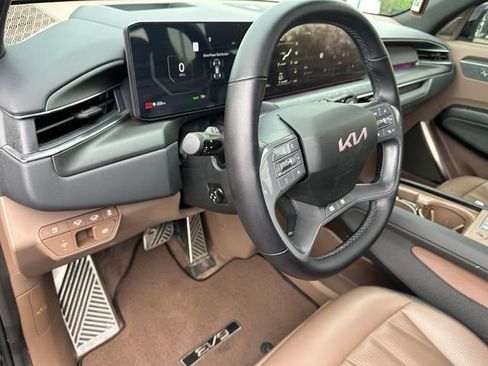 Used 2024 Kia EV9 GT-Line AWD/4WD image 26