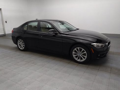 Used 2018 BMW 320i Sedan w/ Convenience Package RWD image 11