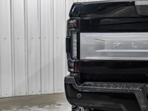 Used 2021 Ford F250 Platinum w/ FX4 Off-Road Package image 50