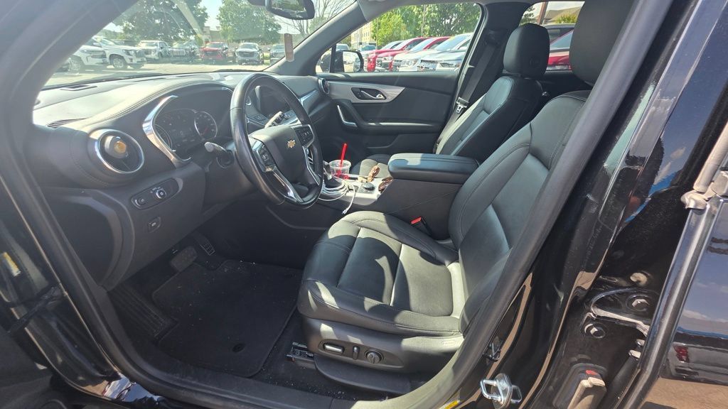 Used 2021 Chevrolet Blazer LT w/ LPO, Black Accent Package AWD/4WD image 5