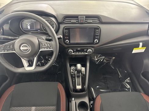 New 2025 Nissan Versa SR w/ Trunk Package image 24