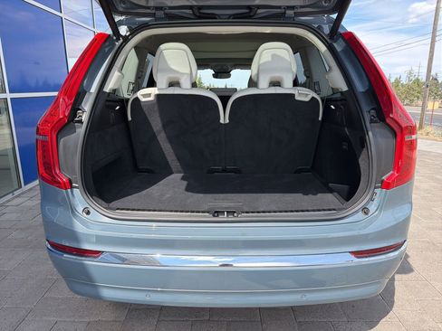 Used 2023 Volvo XC90 B5 Plus AWD/4WD image 9