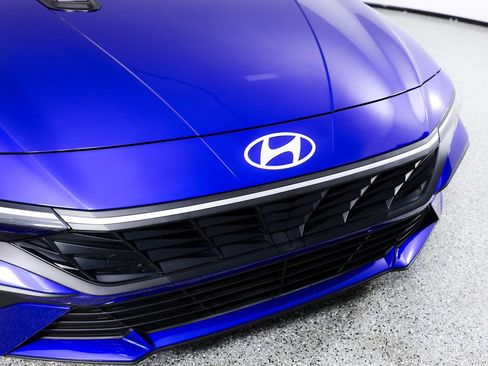 Used 2026 Hyundai Elantra Sport w/ Cargo Package FWD image 4