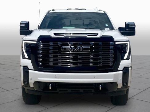 Certified 2025 GMC Sierra 2500 Denali Ultimate AWD/4WD image 4