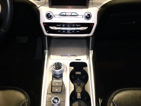 Used 2024 Ford Explorer XLT w/ Equipment Group 202A image 29