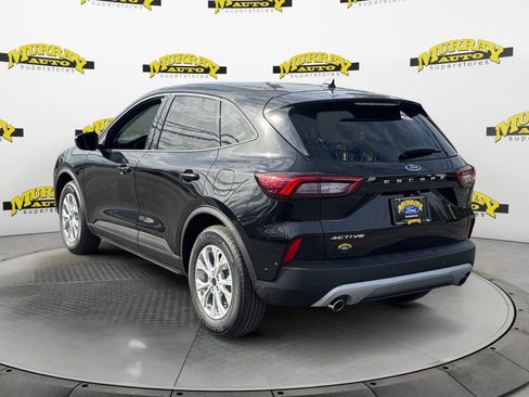 New 2026 Ford Escape Active w/ Tech Pack #1 FWD image 3