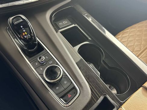 Used 2022 Cadillac Escalade ESV Premium Luxury image 42