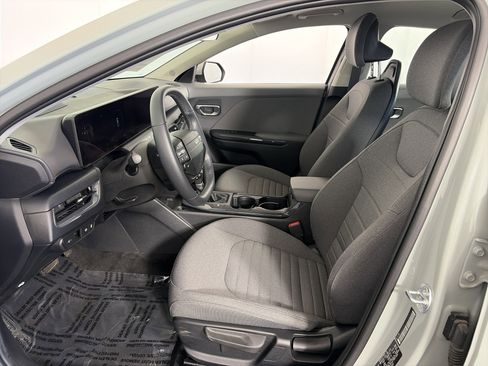 Certified 2025 Kia K4 EX FWD image 8