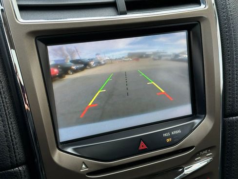 Used 2013 Lincoln MKX Sport Utility 4D image 36