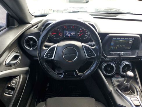 Used 2019 Chevrolet Camaro LT image 11