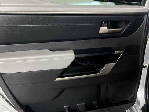 Used 2025 Toyota Tundra Limited image 27