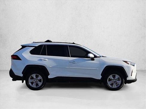 Used 2025 Toyota RAV4 XLE w/ Convenience Package FWD image 4