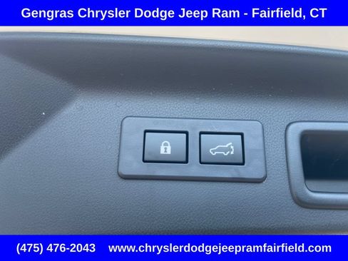 Used 2025 Subaru Forester Premium AWD/4WD image 27