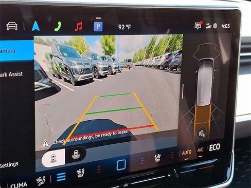 New 2025 Volkswagen ID. Buzz Pro S image 14