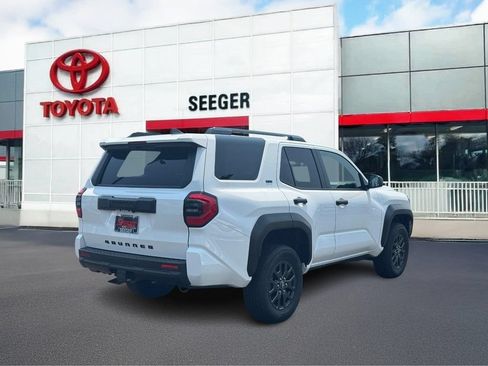 Used 2026 Toyota 4Runner SR5 AWD/4WD image 3