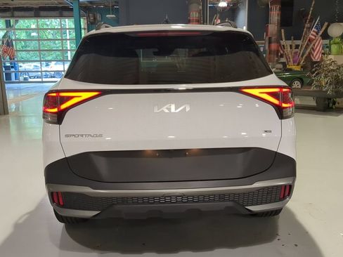 Used 2023 Kia Sportage X-Line AWD/4WD image 9