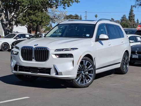 New 2026 BMW X7 xDrive40i image 1