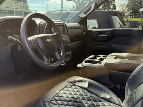 Used 2024 Chevrolet Silverado 1500 Custom w/ Turbomax Blackout Package image 4