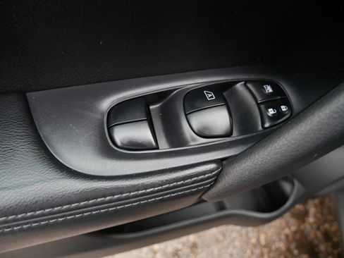 Used 2015 Nissan Rogue SL w/ SL Premium Package image 17