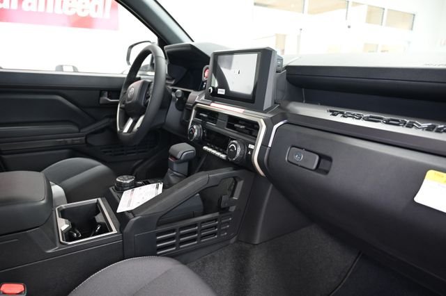 New 2026 Toyota Tacoma TRD Off-Road AWD/4WD image 15