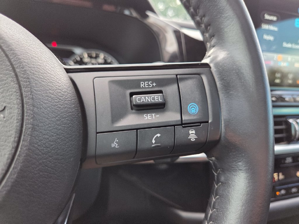 Used 2023 Nissan Pathfinder SL w/ SL Premium Package FWD image 15