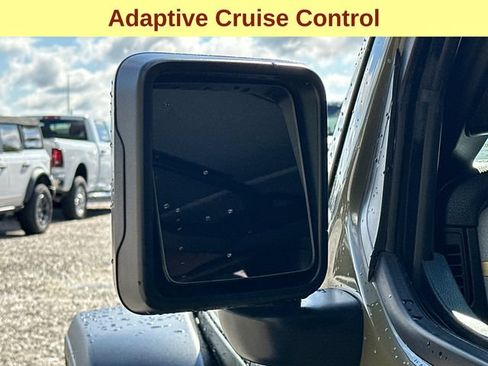 Used 2025 Jeep Wrangler Sport AWD/4WD image 7