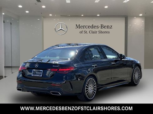 Used 2025 Mercedes-Benz C 300 4MATIC Sedan image 5