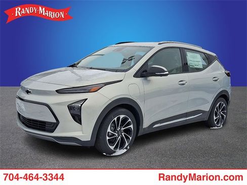 New 2023 Chevrolet Bolt EUV Premier image 1