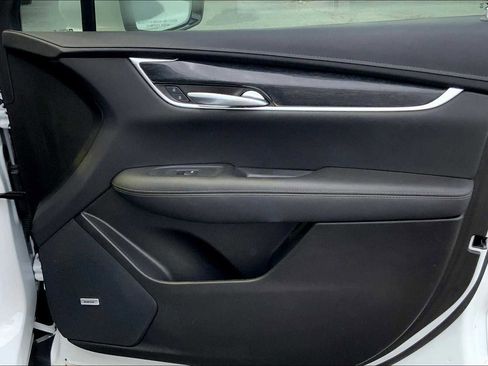 Used 2022 Cadillac XT5 Premium Luxury w/ Technology Package image 44