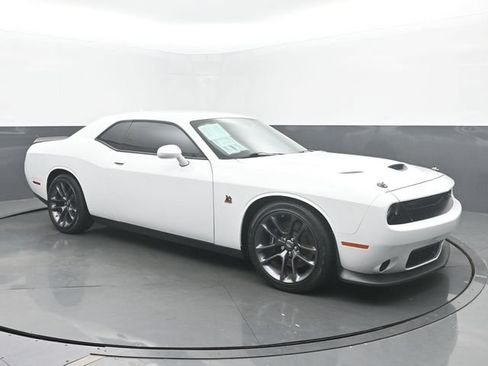 Used 2023 Dodge Challenger R/T Scat Pack w/ Plus Package RWD image 7