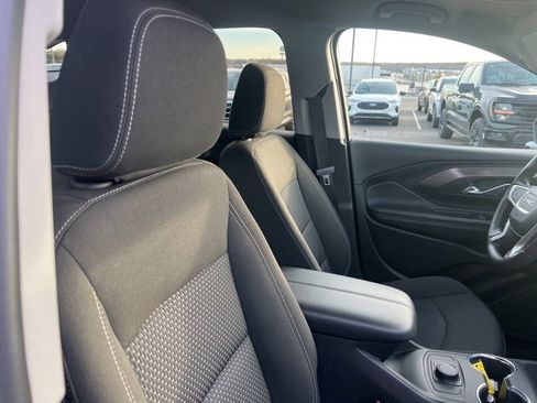 Used 2024 GMC Terrain SLE image 6