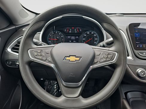 Used 2023 Chevrolet Malibu LS FWD image 38