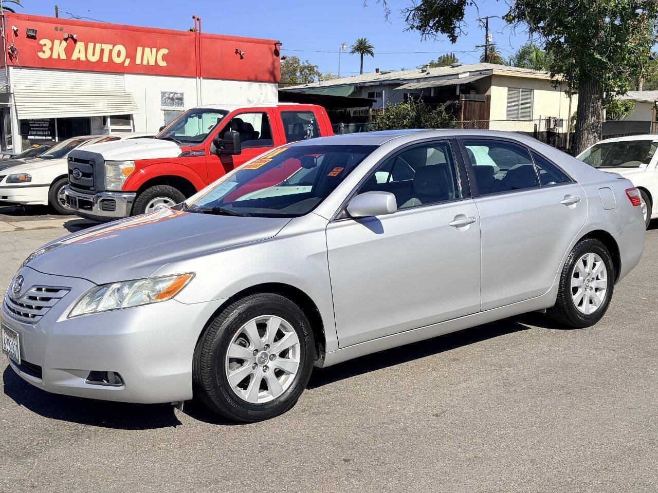 Used 2008 Toyota Camry XLE FWD image 3