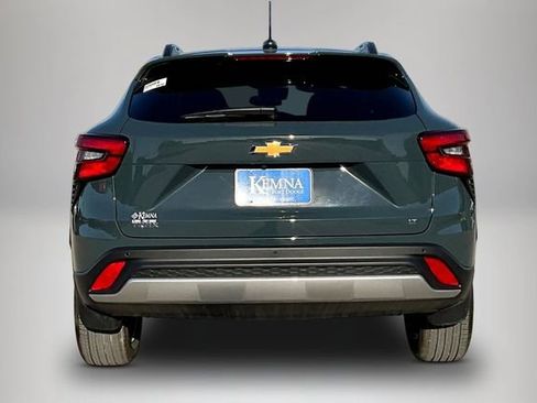 Used 2026 Chevrolet Trax LT w/ Driver Confidence Package FWD image 5