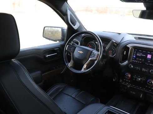 Used 2020 Chevrolet Silverado 1500 High Country w/ Technology Package image 15