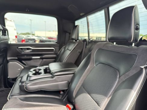 Used 2025 RAM 1500 Laramie AWD/4WD image 34