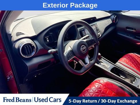 Used 2024 Nissan Kicks SV w/ Interior Electronics Package FWD image 10