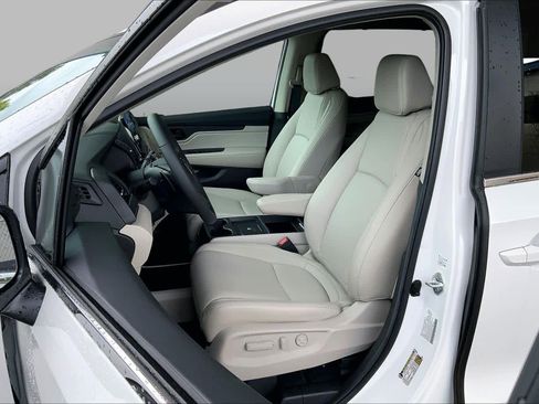 Used 2026 Honda Odyssey EX-L image 15