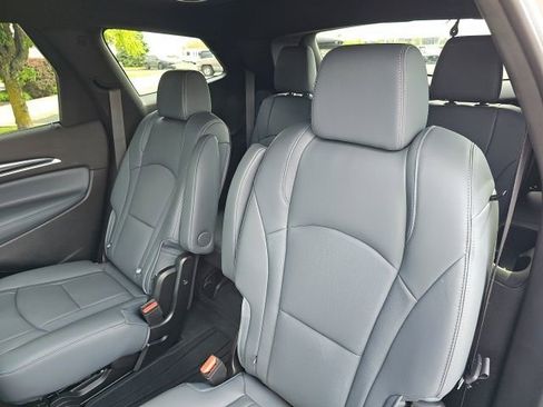 Used 2024 Buick Enclave Essence w/ Experience Buick Package image 29