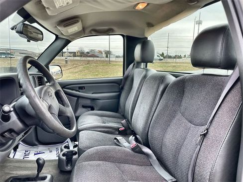 Used 2004 Chevrolet Silverado 1500 4x4 Regular Cab image 11